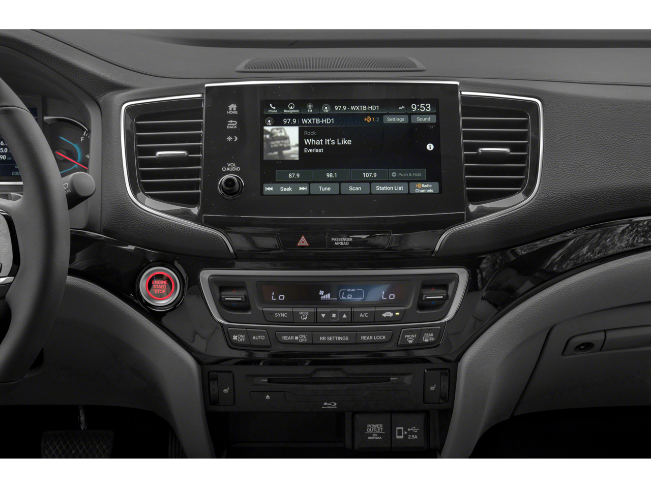 2019 Honda Pilot Touring w/Rear Captain's Chairs