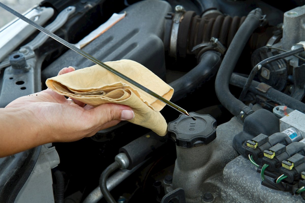 How to Check Your Engine Oil | Mark Miller Subaru South Towne