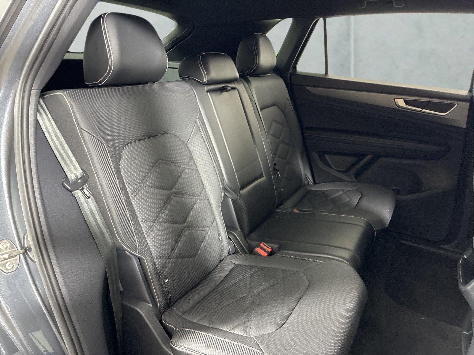 2024 Volkswagen Atlas Cross Sport 2.0T SE