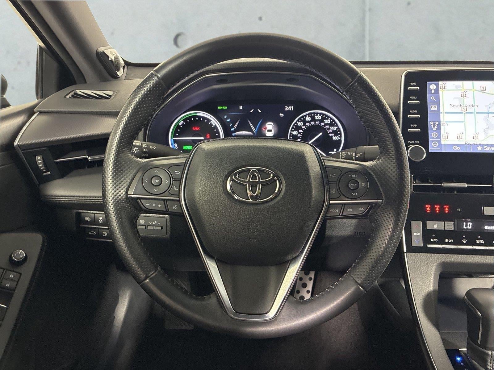 2022 Toyota Avalon Hybrid XSE Nightshade