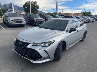2022 Toyota Avalon Hybrid XSE Nightshade