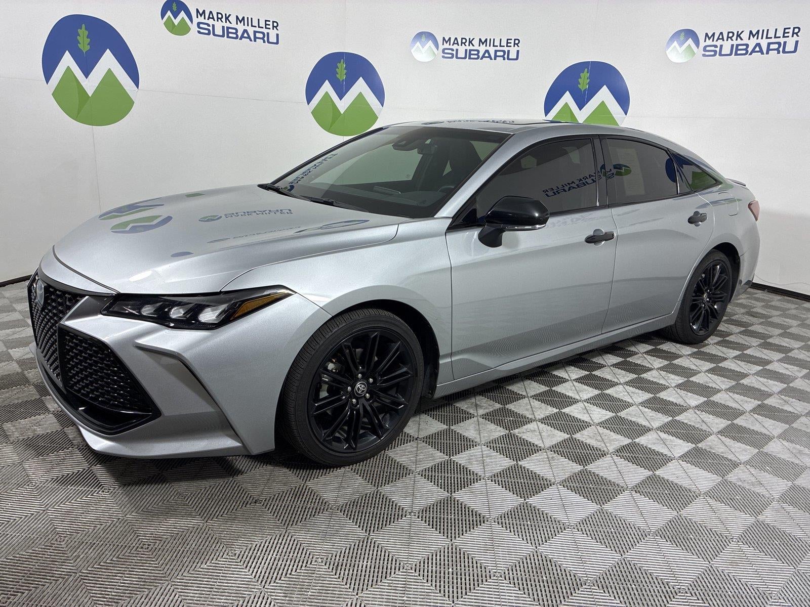 2022 Toyota Avalon Hybrid XSE Nightshade