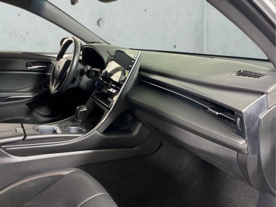 2022 Toyota Avalon Hybrid XSE Nightshade