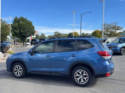2022 Subaru Forester Premium