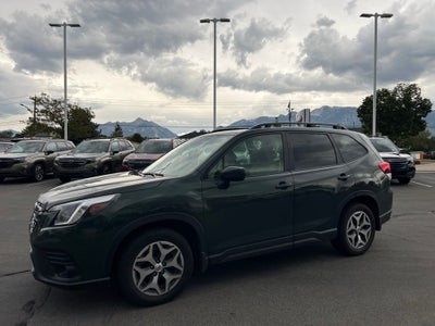 2023 Subaru Forester Premium