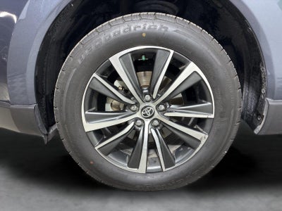 2024 Toyota Venza LE