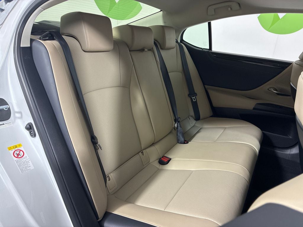 2019 Lexus ES 300h
