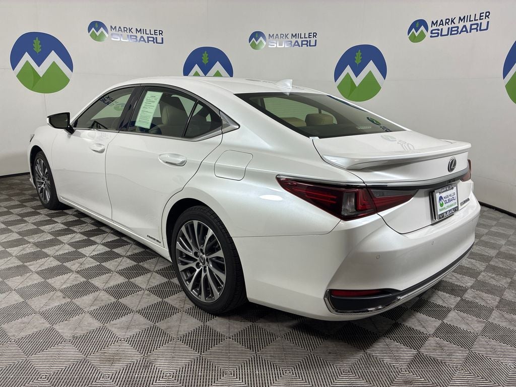 2019 Lexus ES 300h