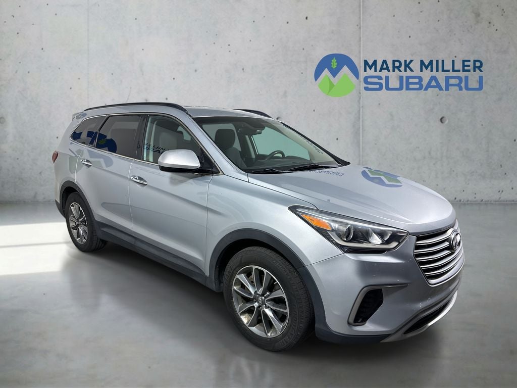 2017 Hyundai Santa Fe SE