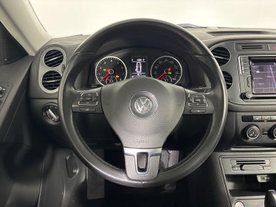 2016 Volkswagen Tiguan SE